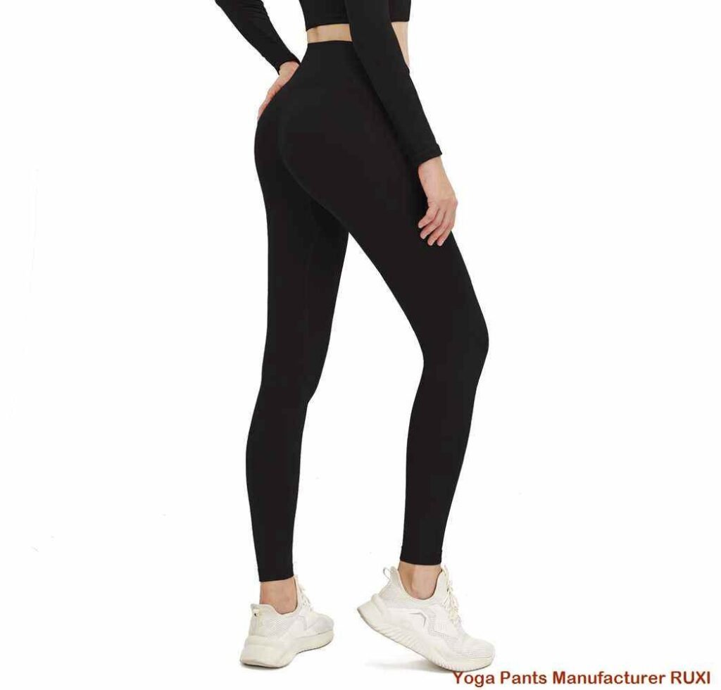 بنطال قصير مع جيوب RUXI st134