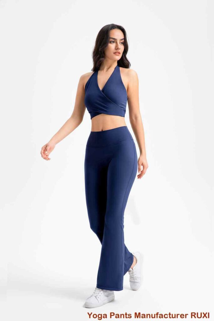 قمصان اليوغا للسيدات الأكبر سنا