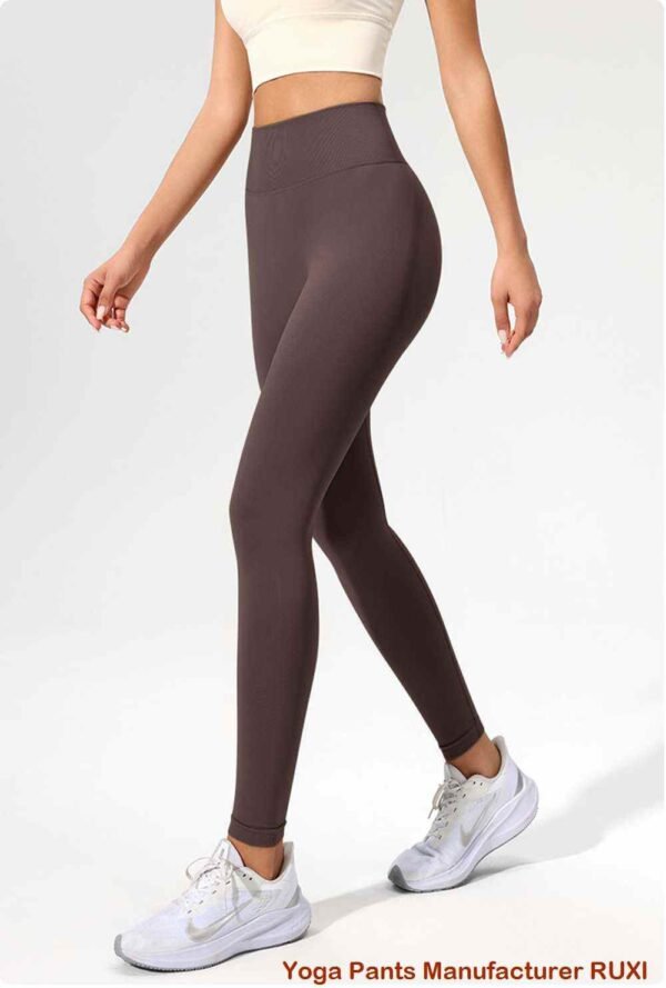 سترة رياضية بيضاء للنساء RUXI