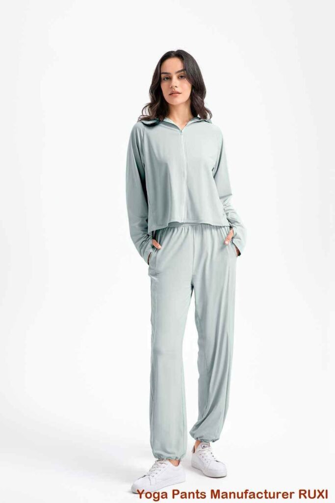 بنطلون يوغا مطوي باللون الوردي